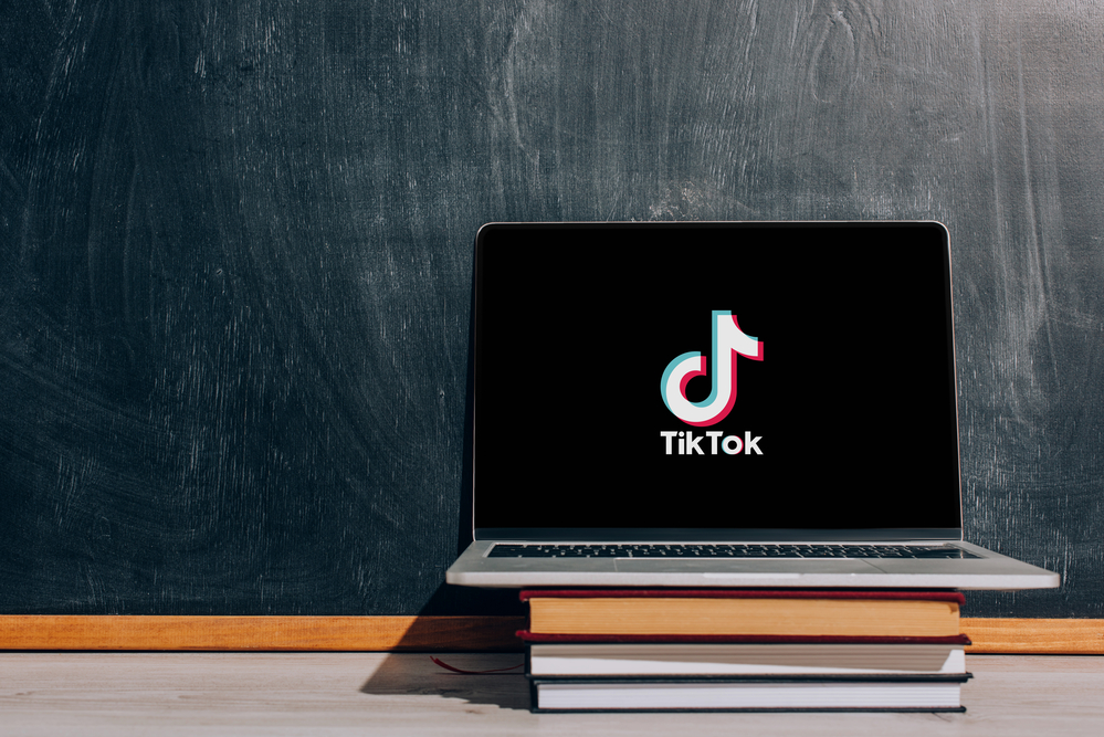 restaurants-that-use-tiktok-to-engage-with-customers